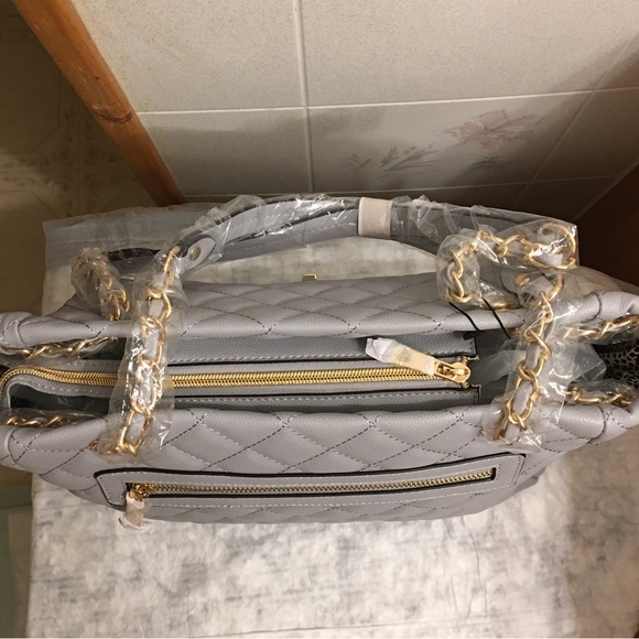 NWT!!! ELLO Quilted vegan leather Tote Bag in Gray - Picture 5 of 17